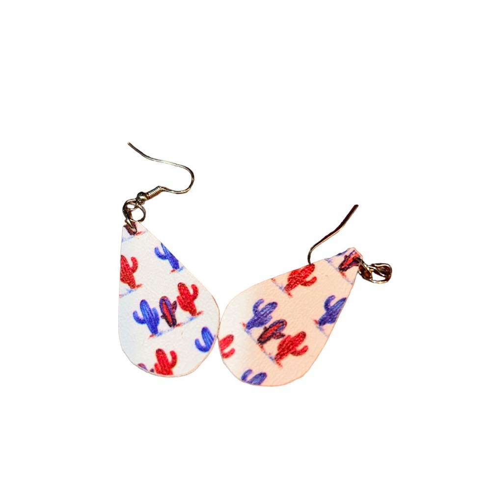 Small faux leather earrings